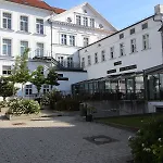 Am Theater Szálloda 3*