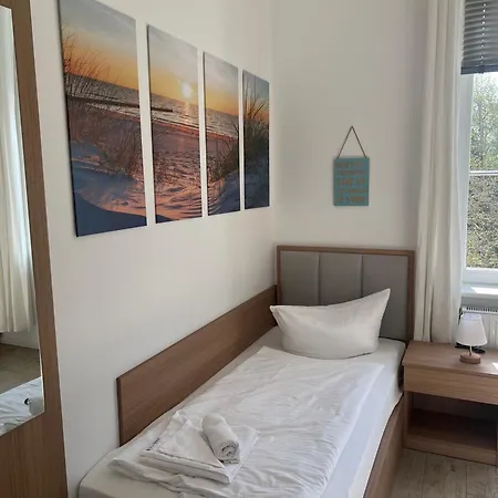 Am Theater 3* 푸트버스